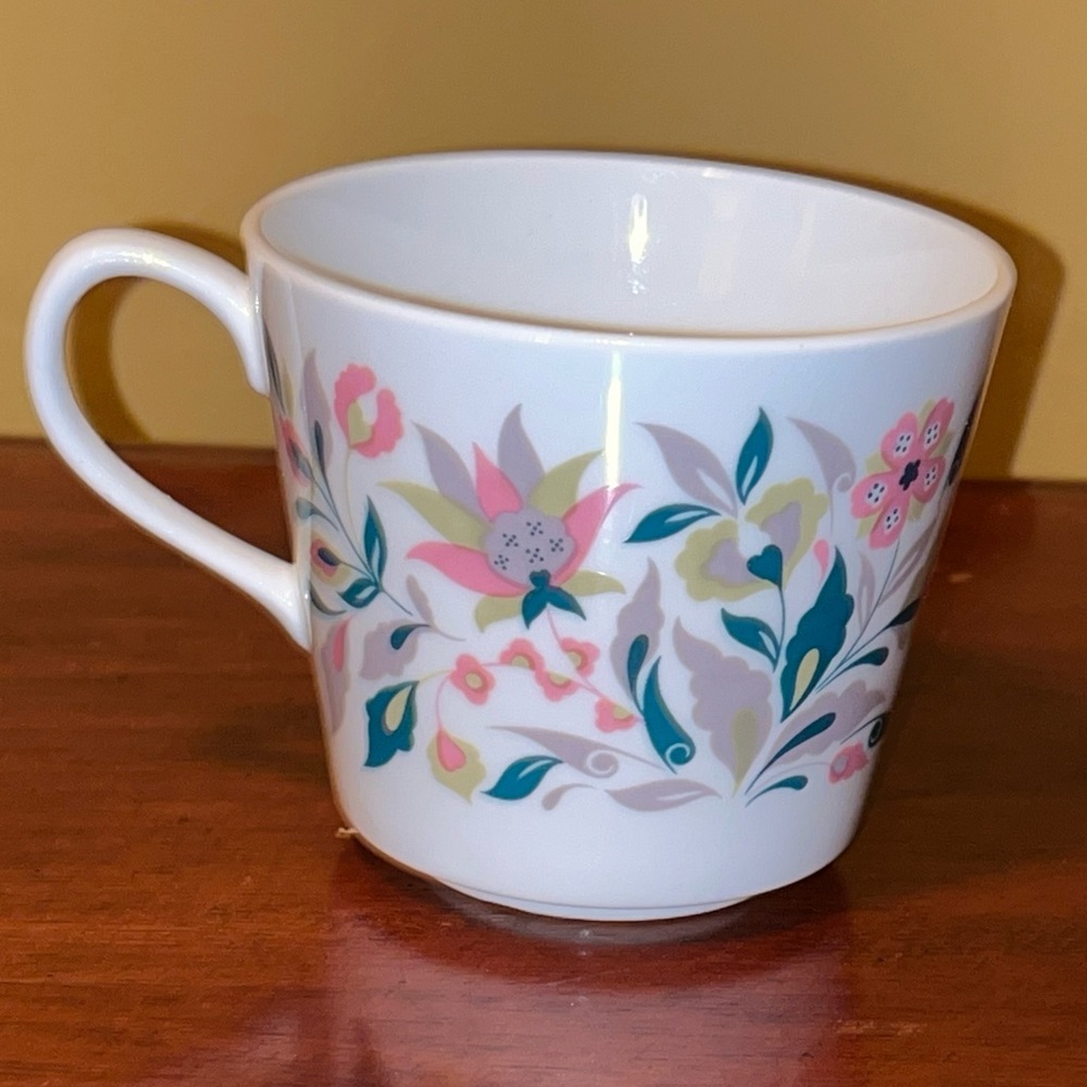 Vintage Queen Anne Kismet Floral Teacup Floral Teacup Beautiful